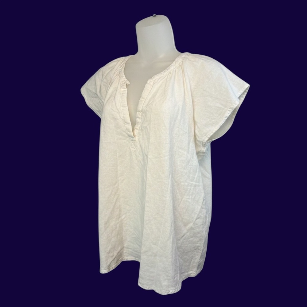 Universal Thread White Linen V-Neck Short Flutter Sleeves Large Cottagecore Top